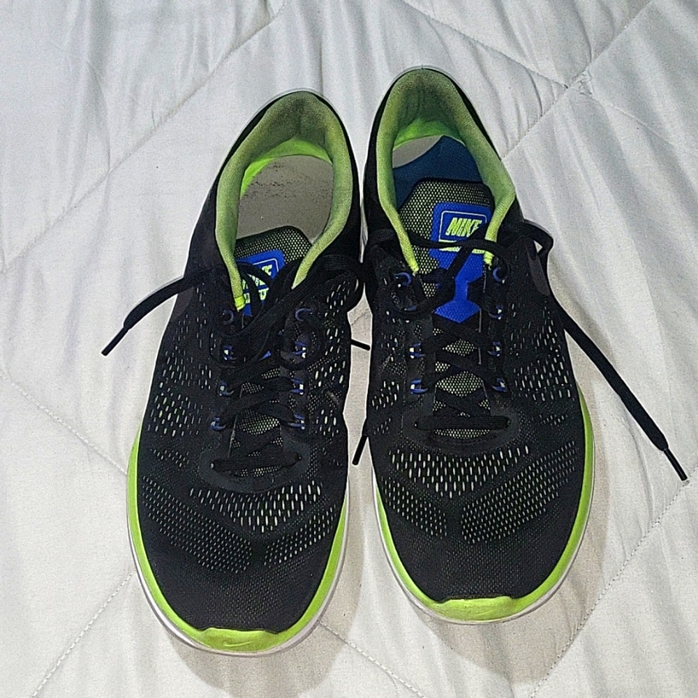 Mens shoes